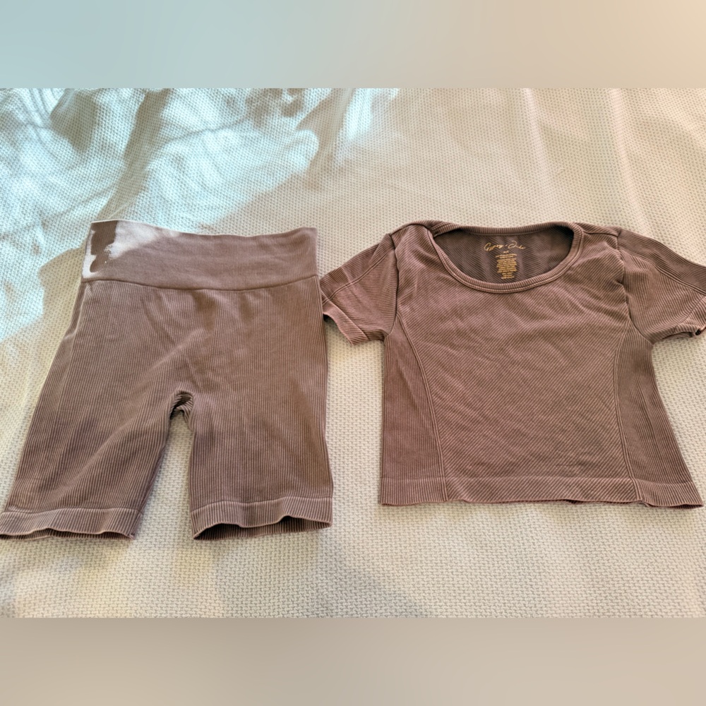 Ribbed Workout Tee and Shorts Set